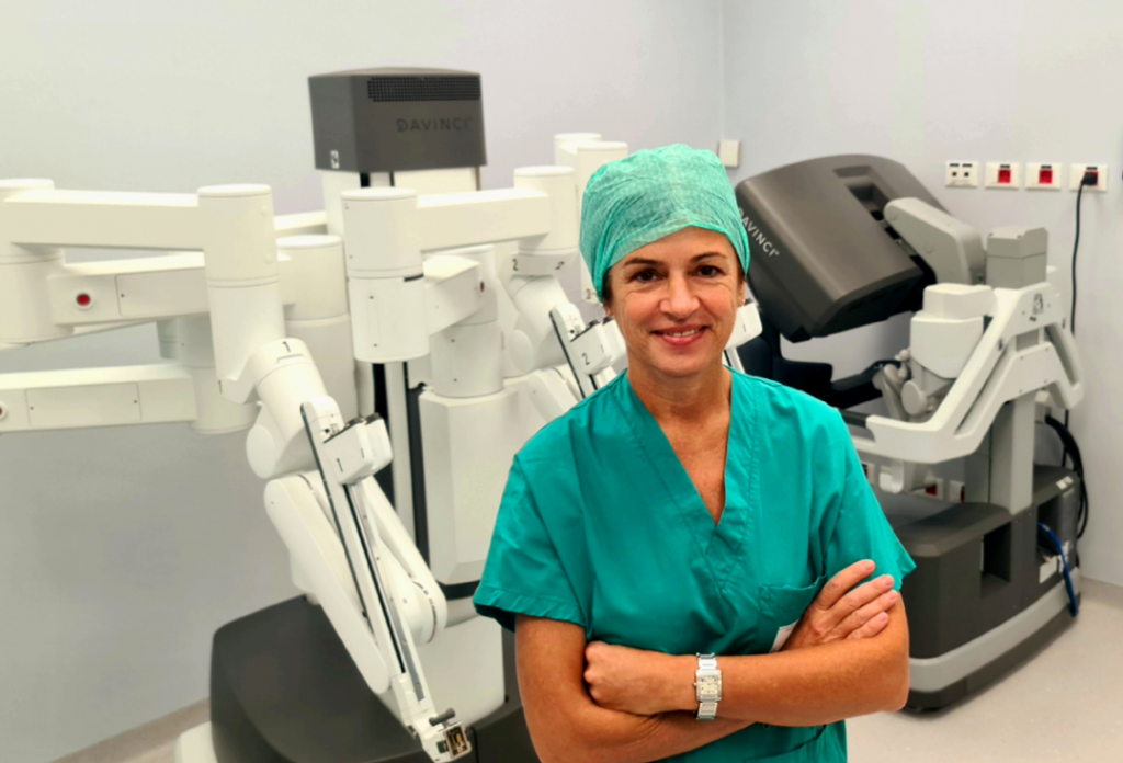 Rossana Berta, laureata in Medicina e Chirurgia nel 1991, esperta in Chirurgia Bariatrica e della parete addominale.